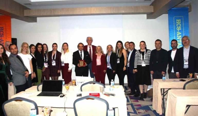 Acil Tıp Eğitiminde Dijitalleşme Çalışmasına Uluslararası Kongrede Ödül