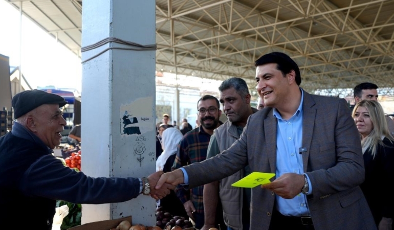 Yılmaz, Pazarda Vatandaş Ve Esnafla Buluştu