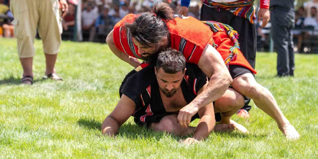 Ibrahimsehir-Geleneksel-Asirtmali-Aba-Guresi-Sehitkamil-Ev-Sahipliginde-Basladi.jpg