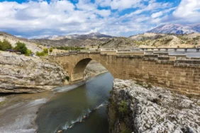 Adıyaman Besni Gezilecek Yerler ve Tarihi Yerler Rehberi