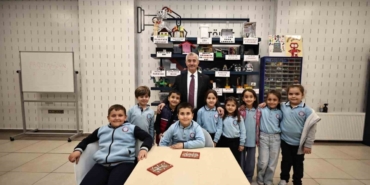 Tahmazoğlu, Bilim Şahinbey Atölyesi Öğrencileriyle Buluştu