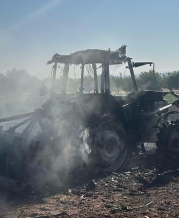 Anız Yangını Müdahale Etmek İsterken Yandı