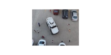 Diyarbakır’da Çocuklar Polis Aracının Etrafını Sardı, Meslek Tanıtımı Ve Araca