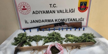Jandarma Ekipleri Uyuşturucuya Geçit Vermiyor