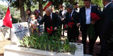 Kent Protokolü Şehitlik Ziyaretinde Bulundu