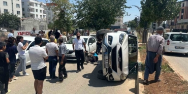 Araçla Çarpışan Otomobil Devrildi: 1 Yaralı