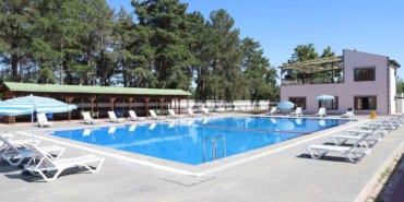 Kadınlar Yüzme Öğreniyor