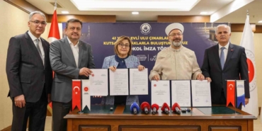 15 Bin Başvurunun Yapıldığı Umre Ziyareti Projesinin İlk Talihlileri Belli