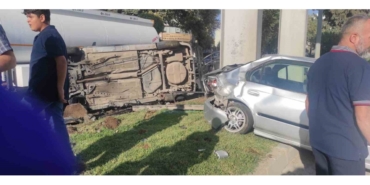 Otomobille Çarpışan Araç Takla Atarak Durabildi