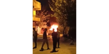 Tofaş Alev Topuna Döndü, Vatandaşlar Yangını Film İzler Gibi İzledi