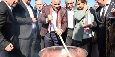 Diyarbakır’da "kral Yolu Yürüyüşü, Bağ Bozumu Ve Nar Festivali’’