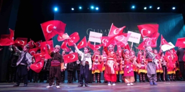 Şehitkamil’de 29 Ekim Coşkusu Cumhuriyet Dansı İle Taçlandı