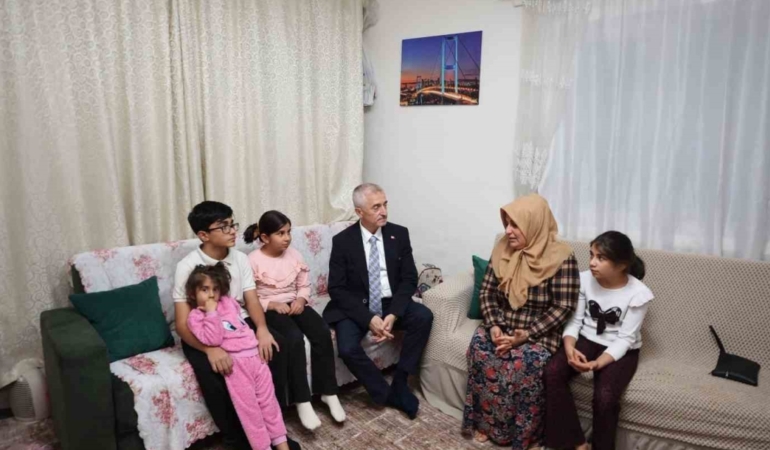 Başkan Tahmazoğlu’ndan Aile Ve Esnaf Ziyaretleri