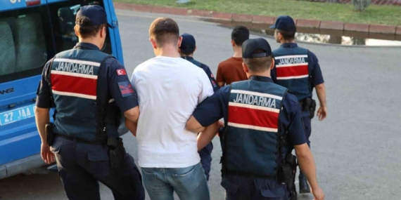 Çeşitli Suçlardan Aranan 3 Şahsı Jandarma Yakaladı