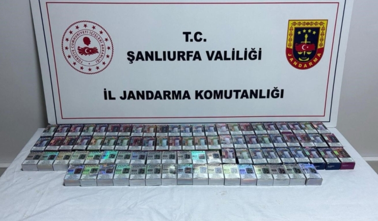 Şanlıurfa’da Durdurulan Araçta 84 Paket Kaçak Sigara Ele Geçirildi